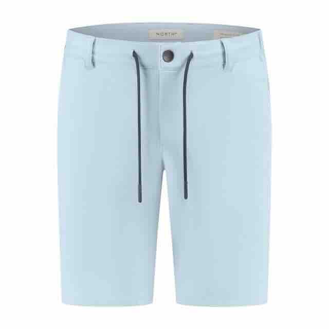 North84 mannen travel short light blue
